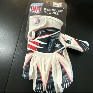 NFL Youth Receiver Gloves - White and Red